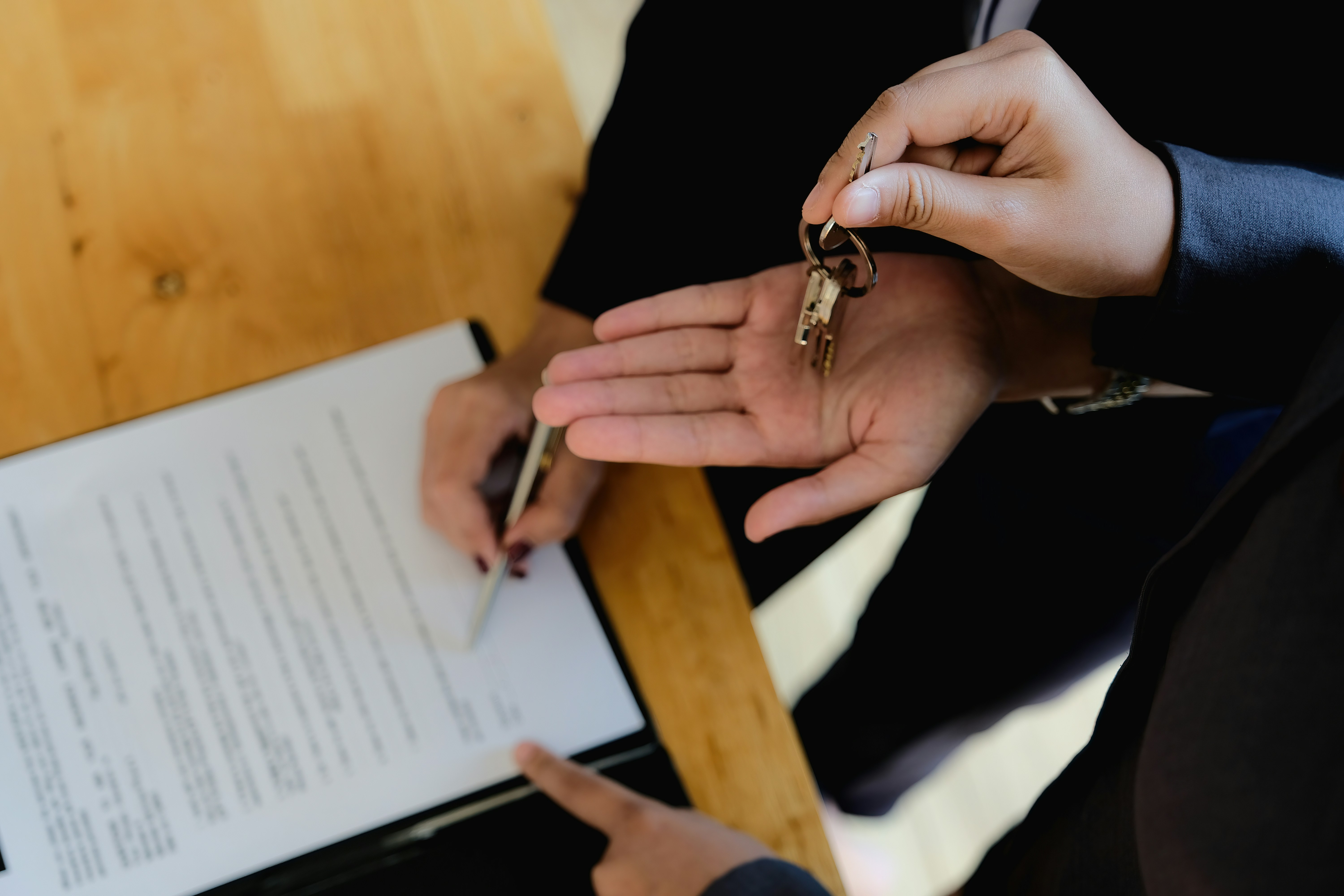What Does a Real Estate Closing Attorney Do?